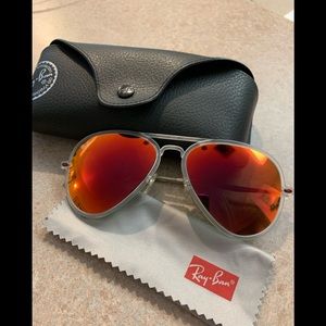 Ray-Ban Aviator Light Ray II
